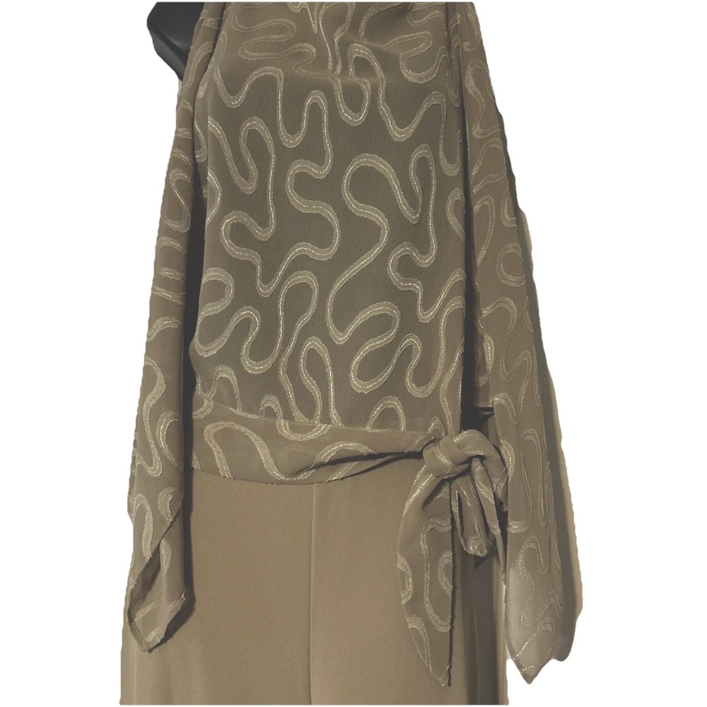 Frank Lyman Taupe Beige Cold Shoulder Embroidered Wide Leg Jumpsuit Women's 10 - Picture 4 of 9